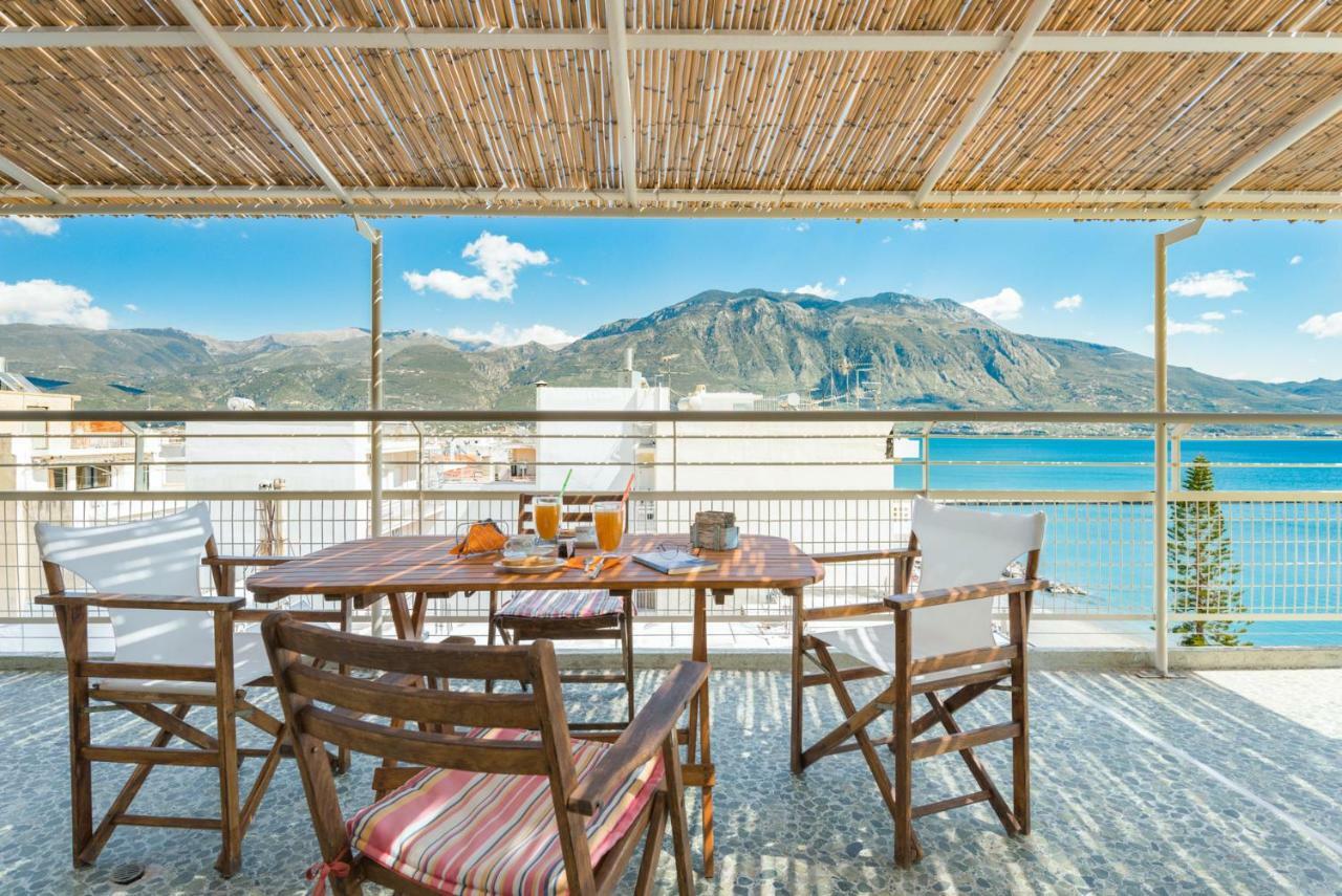 Seafront Penthouse Leo Apartment Kalamata Luaran gambar